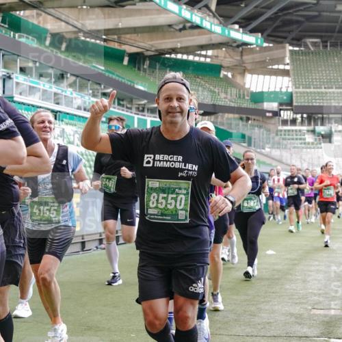 13.09.2026 - 21. swb-Marathon Bremen Michael Burmester http://msf.ph/oto/10470268 13.09.2026 13:14:15 Laufen im Stadion 183, 270, 278, 300, 349, 414, 460, 576, 600, 631, 695, 702, 768, 933, 950, 956, 1005, 1008, 1047, 1143, 1392, 1408, 1426, 1573, 1596, 1641, 1818, 1819, 1991, 2024, 2035, 2079, 2233, 2314, 2387, 2412, 2439, 2457, 2461, 2478, 2494, 2521, 2540, 2564, 2612, 2665, 2684, 2690, 2691, 2693, 2737, 2773, 2792, 2816, 2829, 2838, 2861, 2865, 2884, 2887, 2921, 2972, 2978, 3016, 3111, 3209, 3253, 3277, 3293, 3304, 3313, 3355, 3378, 3405, 3428, 3653, 3661, 3680, 4034, 4080, 4306, 703 meine-sportfotos.de
