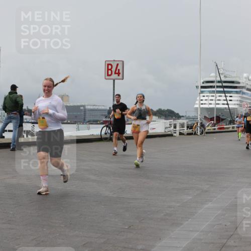 13.09.2026 - Kiel Lauf Andreas Tolksdorf http://msf.ph/oto/10470276 13.09.2026 12:10:10 Kiellinie 3885, 4, 4017, 3 meine-sportfotos.de