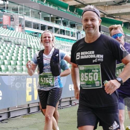 13.09.2026 - 21. swb-Marathon Bremen Michael Burmester http://msf.ph/oto/10470293 13.09.2026 13:14:16 Laufen im Stadion 183, 270, 278, 300, 349, 414, 460, 576, 600, 631, 695, 702, 768, 933, 950, 956, 1005, 1008, 1047, 1143, 1392, 1408, 1426, 1573, 1596, 1641, 1818, 1819, 1991, 2024, 2035, 2079, 2233, 2314, 2387, 2412, 2439, 2457, 2461, 2478, 2494, 2521, 2540, 2564, 2612, 2665, 2690, 2691, 2693, 2737, 2773, 2792, 2816, 2829, 2838, 2861, 2865, 2884, 2887, 2921, 2972, 2978, 3016, 3111, 3209, 3253, 3277, 3293, 3304, 3313, 3355, 3378, 3405, 3428, 3653, 3661, 3680, 4034, 4080, 4306, 703 meine-sportfotos.de