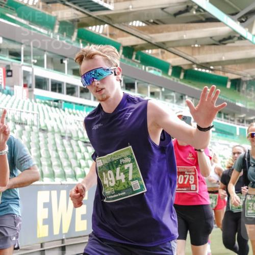 13.09.2026 - 21. swb-Marathon Bremen Michael Burmester http://msf.ph/oto/10470324 13.09.2026 13:14:16 Laufen im Stadion 183, 270, 278, 300, 349, 414, 460, 576, 600, 631, 695, 702, 768, 933, 950, 956, 1005, 1008, 1047, 1143, 1392, 1408, 1426, 1573, 1596, 1641, 1818, 1819, 1991, 2024, 2035, 2079, 2233, 2314, 2387, 2412, 2439, 2457, 2461, 2478, 2494, 2521, 2540, 2564, 2612, 2665, 2690, 2691, 2693, 2737, 2773, 2792, 2816, 2829, 2838, 2861, 2865, 2884, 2887, 2921, 2972, 2978, 3016, 3111, 3209, 3253, 3277, 3293, 3304, 3313, 3355, 3378, 3405, 3428, 3653, 3661, 3680, 4034, 4080, 4306, 703 meine-sportfotos.de