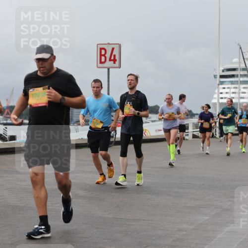 13.09.2026 - Kiel Lauf Andreas Tolksdorf http://msf.ph/oto/10470412 13.09.2026 12:10:20 Kiellinie 39, 3276, 12038, 4, 3 meine-sportfotos.de