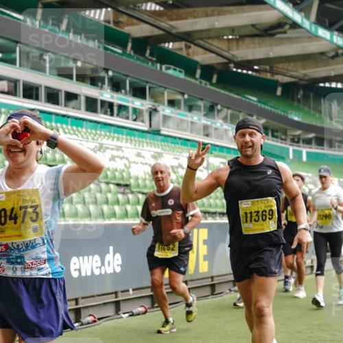 13.09.2026 - 21. swb-Marathon Bremen Michael Burmester http://msf.ph/oto/10470414 13.09.2026 10:36:31 Laufen im Stadion 10092, 10093, 10144, 10152, 10153, 10154, 10160, 10173, 10175, 10181, 10182, 10186, 10187, 10195, 10198, 10237, 10245, 10251, 10257, 10263, 10272, 10275, 10278, 10291, 10296, 10306, 10309, 10327, 10331, 10332, 10338, 10357, 10377, 10382, 10390, 10403, 10409, 10411, 10420, 10427, 10429, 10439, 10444, 10473, 10477, 10481, 10492, 10497, 10500, 10516, 10528, 10531, 10560, 10569, 10607, 10613, 10617, 10633, 10636, 10647, 10648, 10659, 10663, 10671, 10672, 10715 meine-sportfotos.de