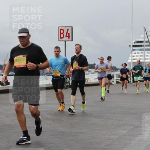 13.09.2026 - Kiel Lauf Andreas Tolksdorf http://msf.ph/oto/10470415 13.09.2026 12:10:20 Kiellinie 3276, 12038, 4, 3 meine-sportfotos.de
