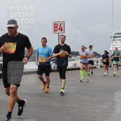 13.09.2026 - Kiel Lauf Andreas Tolksdorf http://msf.ph/oto/10470424 13.09.2026 12:10:20 Kiellinie 39, 3276, 1, 39, 2038, 39, 924, 4, 3 meine-sportfotos.de