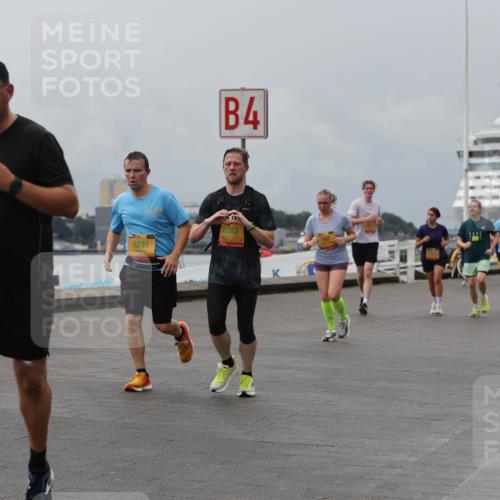 13.09.2026 - Kiel Lauf Andreas Tolksdorf http://msf.ph/oto/10470434 13.09.2026 12:10:20 Kiellinie 12038, 4, 9241, 2283, 3 meine-sportfotos.de
