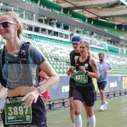 13.09.2026 - 21. swb-Marathon Bremen Michael Burmester http://msf.ph/oto/10470443 13.09.2026 13:14:18 Laufen im Stadion 183, 266, 270, 278, 300, 349, 414, 460, 576, 600, 631, 695, 702, 768, 933, 950, 956, 1005, 1008, 1047, 1143, 1392, 1408, 1426, 1573, 1596, 1641, 1818, 1819, 1991, 2024, 2035, 2079, 2233, 2314, 2387, 2412, 2439, 2457, 2461, 2466, 2494, 2521, 2540, 2564, 2612, 2665, 2690, 2691, 2693, 2737, 2773, 2792, 2816, 2829, 2838, 2861, 2865, 2884, 2887, 2921, 2972, 2978, 3016, 3111, 3209, 3253, 3277, 3304, 3313, 3355, 3378, 3405, 3428, 3653, 3661, 3680, 4034, 4080, 4306, 703 meine-sportfotos.de