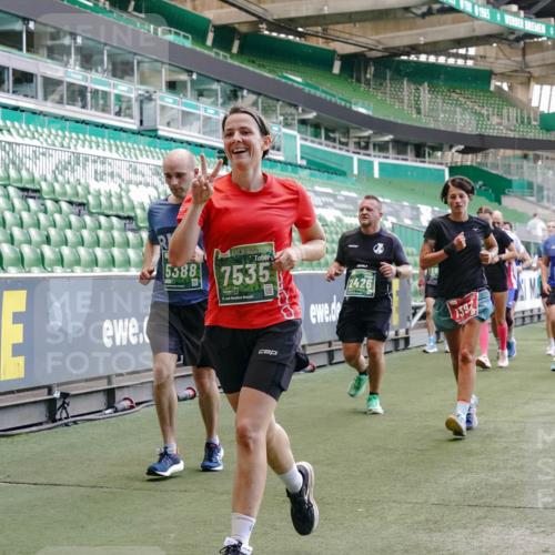 13.09.2026 - 21. swb-Marathon Bremen Michael Burmester http://msf.ph/oto/10470560 13.09.2026 13:14:20 Laufen im Stadion 183, 266, 270, 278, 300, 349, 414, 460, 576, 600, 631, 695, 702, 768, 933, 950, 956, 1005, 1008, 1047, 1143, 1392, 1408, 1426, 1573, 1596, 1641, 1818, 1819, 1991, 2024, 2035, 2079, 2233, 2314, 2387, 2412, 2439, 2457, 2461, 2466, 2484, 2494, 2521, 2540, 2564, 2612, 2665, 2690, 2691, 2693, 2737, 2773, 2792, 2816, 2829, 2838, 2861, 2865, 2884, 2887, 2921, 2972, 2978, 3016, 3111, 3209, 3253, 3277, 3304, 3313, 3355, 3378, 3405, 3428, 3653, 3661, 3670, 3680, 4034, 4080, 4306, 703 meine-sportfotos.de