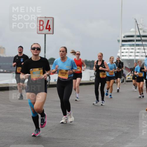 13.09.2026 - Kiel Lauf Andreas Tolksdorf http://msf.ph/oto/10470602 13.09.2026 12:10:33 Kiellinie 1035, 6218, 4, 139, 5015, 11665, 3 meine-sportfotos.de