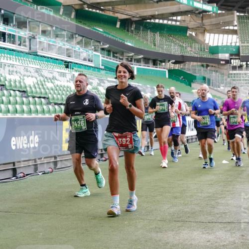 13.09.2026 - 21. swb-Marathon Bremen Michael Burmester http://msf.ph/oto/10470622 13.09.2026 13:14:21 Laufen im Stadion 183, 266, 270, 278, 300, 349, 414, 460, 576, 600, 631, 695, 702, 768, 950, 956, 1005, 1008, 1047, 1143, 1392, 1408, 1426, 1573, 1596, 1641, 1818, 1819, 1991, 2024, 2035, 2079, 2233, 2314, 2387, 2412, 2439, 2457, 2461, 2466, 2484, 2494, 2521, 2540, 2564, 2612, 2665, 2690, 2691, 2693, 2737, 2773, 2792, 2816, 2829, 2838, 2861, 2865, 2884, 2887, 2921, 2972, 2978, 3016, 3111, 3209, 3253, 3277, 3304, 3313, 3355, 3378, 3405, 3428, 3653, 3661, 3670, 3680, 4034, 4080, 4306, 703 meine-sportfotos.de