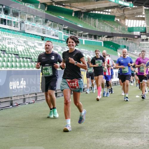 13.09.2026 - 21. swb-Marathon Bremen Michael Burmester http://msf.ph/oto/10470636 13.09.2026 13:14:21 Laufen im Stadion 183, 266, 270, 278, 300, 349, 414, 460, 576, 600, 631, 695, 702, 768, 950, 956, 1005, 1008, 1047, 1143, 1392, 1408, 1426, 1573, 1596, 1641, 1818, 1819, 1991, 2024, 2035, 2079, 2233, 2314, 2387, 2412, 2439, 2457, 2461, 2466, 2484, 2494, 2521, 2540, 2564, 2612, 2665, 2690, 2691, 2693, 2737, 2773, 2792, 2816, 2829, 2838, 2861, 2865, 2884, 2887, 2921, 2972, 2978, 3016, 3111, 3209, 3253, 3277, 3304, 3313, 3355, 3378, 3405, 3428, 3653, 3661, 3670, 3680, 4034, 4080, 4306, 703 meine-sportfotos.de