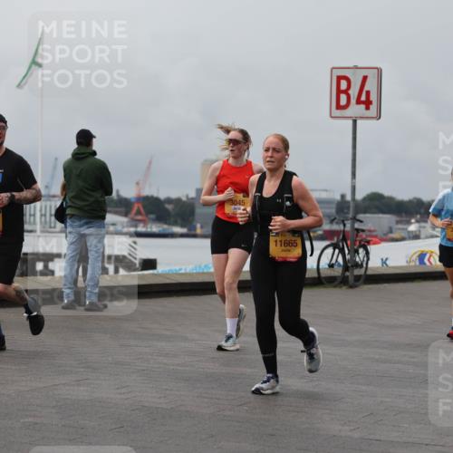 13.09.2026 - Kiel Lauf Andreas Tolksdorf http://msf.ph/oto/10470640 13.09.2026 12:10:36 Kiellinie 39, 10355, 3045, 4, 11665, 3486, 139, 52 meine-sportfotos.de