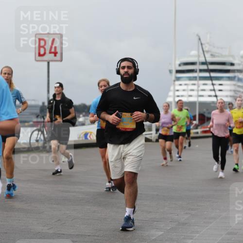 13.09.2026 - Kiel Lauf Andreas Tolksdorf http://msf.ph/oto/10470658 13.09.2026 12:10:38 Kiellinie 4, 38 meine-sportfotos.de