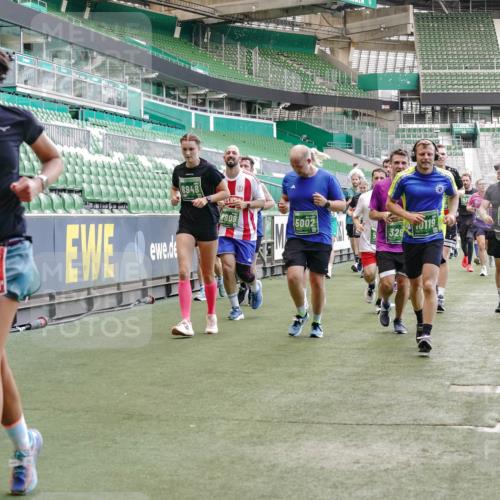 13.09.2026 - 21. swb-Marathon Bremen Michael Burmester http://msf.ph/oto/10470705 13.09.2026 13:14:22 Laufen im Stadion 266, 270, 278, 300, 349, 414, 460, 576, 600, 631, 695, 702, 768, 950, 956, 1005, 1008, 1047, 1143, 1392, 1408, 1426, 1573, 1596, 1641, 1818, 1819, 1991, 2024, 2035, 2079, 2233, 2314, 2387, 2412, 2439, 2457, 2461, 2466, 2484, 2494, 2521, 2540, 2564, 2612, 2665, 2690, 2691, 2693, 2737, 2773, 2792, 2816, 2829, 2838, 2861, 2865, 2884, 2887, 2921, 2972, 2978, 3016, 3111, 3209, 3253, 3277, 3304, 3313, 3355, 3378, 3405, 3428, 3653, 3661, 3670, 3680, 4034, 4080, 4306, 703 meine-sportfotos.de