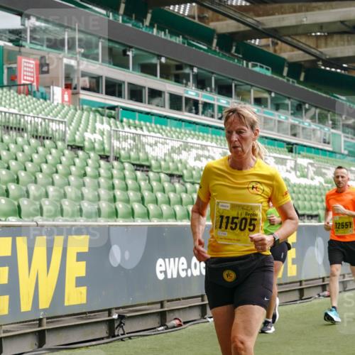13.09.2026 - 21. swb-Marathon Bremen Michael Burmester http://msf.ph/oto/10470713 13.09.2026 10:36:37 Laufen im Stadion 10092, 10144, 10150, 10152, 10153, 10154, 10160, 10173, 10175, 10181, 10182, 10186, 10187, 10195, 10198, 10237, 10245, 10251, 10257, 10263, 10272, 10275, 10278, 10291, 10296, 10306, 10309, 10315, 10327, 10331, 10332, 10338, 10357, 10377, 10382, 10390, 10403, 10409, 10411, 10420, 10427, 10429, 10439, 10444, 10473, 10477, 10481, 10492, 10497, 10500, 10516, 10531, 10560, 10569, 10607, 10613, 10617, 10633, 10636, 10647, 10648, 10659, 10663, 10671, 10672, 10715 meine-sportfotos.de