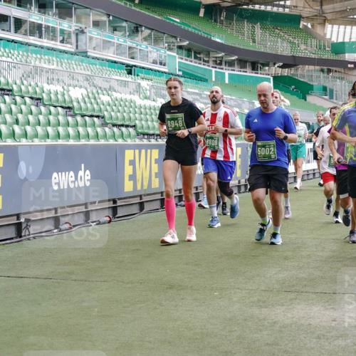 13.09.2026 - 21. swb-Marathon Bremen Michael Burmester http://msf.ph/oto/10470756 13.09.2026 13:14:23 Laufen im Stadion 266, 270, 278, 300, 349, 414, 460, 576, 600, 631, 695, 702, 768, 950, 956, 1005, 1008, 1047, 1143, 1392, 1408, 1426, 1573, 1596, 1641, 1818, 1819, 1991, 2024, 2035, 2079, 2233, 2314, 2387, 2412, 2439, 2457, 2461, 2466, 2484, 2494, 2521, 2540, 2564, 2612, 2665, 2690, 2691, 2693, 2737, 2773, 2792, 2816, 2829, 2838, 2861, 2865, 2884, 2887, 2921, 2972, 2978, 3016, 3111, 3209, 3253, 3277, 3304, 3313, 3355, 3378, 3405, 3428, 3653, 3661, 3670, 3680, 4034, 4080, 4306, 703 meine-sportfotos.de