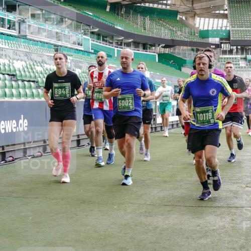13.09.2026 - 21. swb-Marathon Bremen Michael Burmester http://msf.ph/oto/10470779 13.09.2026 13:14:24 Laufen im Stadion 266, 270, 278, 300, 349, 414, 460, 576, 600, 631, 695, 702, 768, 950, 956, 1005, 1008, 1047, 1143, 1392, 1408, 1426, 1573, 1596, 1641, 1818, 1819, 1991, 2024, 2035, 2079, 2233, 2314, 2387, 2412, 2439, 2457, 2461, 2466, 2484, 2494, 2521, 2540, 2564, 2612, 2665, 2690, 2691, 2693, 2737, 2773, 2792, 2816, 2829, 2838, 2861, 2865, 2884, 2887, 2921, 2972, 2978, 3016, 3111, 3209, 3253, 3277, 3304, 3313, 3355, 3378, 3405, 3428, 3653, 3661, 3670, 3680, 4034, 4080, 4306, 703 meine-sportfotos.de