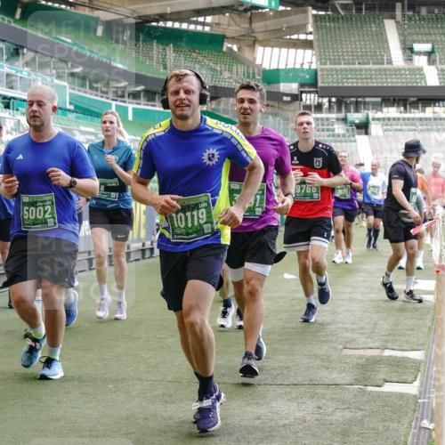 13.09.2026 - 21. swb-Marathon Bremen Michael Burmester http://msf.ph/oto/10470815 13.09.2026 13:14:25 Laufen im Stadion 266, 270, 278, 300, 349, 414, 460, 576, 600, 631, 702, 768, 950, 956, 1005, 1008, 1047, 1143, 1392, 1408, 1426, 1573, 1596, 1641, 1818, 1819, 1991, 2024, 2035, 2079, 2233, 2314, 2387, 2412, 2439, 2457, 2466, 2484, 2494, 2521, 2540, 2564, 2612, 2665, 2690, 2691, 2693, 2737, 2773, 2792, 2816, 2829, 2838, 2861, 2865, 2884, 2887, 2921, 2972, 2978, 3016, 3111, 3209, 3253, 3277, 3304, 3313, 3355, 3378, 3405, 3428, 3653, 3661, 3670, 3680, 4034, 4080, 4306, 703 meine-sportfotos.de