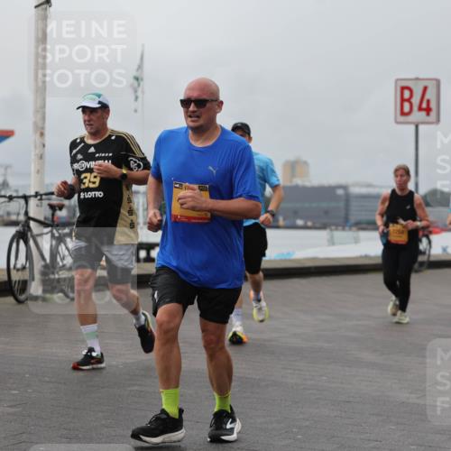 13.09.2026 - Kiel Lauf Andreas Tolksdorf http://msf.ph/oto/10470829 13.09.2026 12:11:25 Kiellinie 7, 72, 39, 4 meine-sportfotos.de