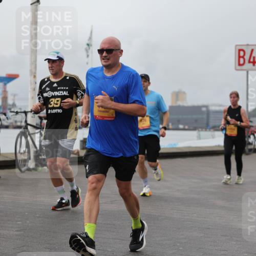 13.09.2026 - Kiel Lauf Andreas Tolksdorf http://msf.ph/oto/10470832 13.09.2026 12:11:26 Kiellinie 472, 472, 39, 676, 1254, 4 meine-sportfotos.de