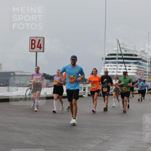 13.09.2026 - Kiel Lauf Andreas Tolksdorf http://msf.ph/oto/10470923 13.09.2026 12:11:41 Kiellinie 4, 7825, 4996, 6478, 3 meine-sportfotos.de