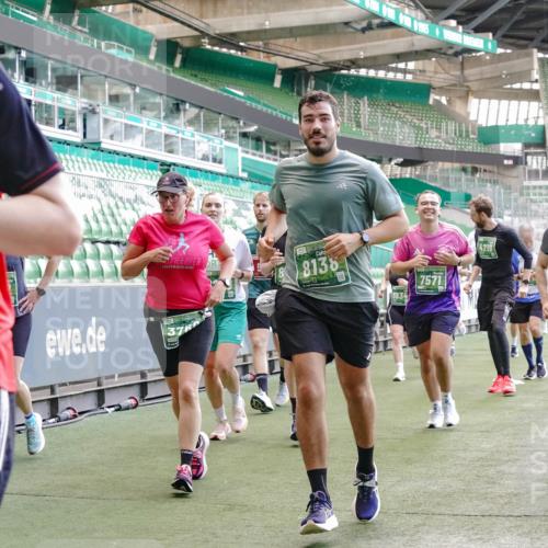 13.09.2026 - 21. swb-Marathon Bremen Michael Burmester http://msf.ph/oto/10470944 13.09.2026 13:14:28 Laufen im Stadion 266, 270, 278, 300, 349, 414, 460, 576, 600, 631, 702, 768, 950, 956, 1005, 1008, 1047, 1143, 1392, 1408, 1426, 1573, 1596, 1641, 1818, 1819, 1991, 2024, 2035, 2079, 2233, 2235, 2314, 2359, 2387, 2412, 2439, 2457, 2466, 2484, 2494, 2521, 2540, 2564, 2612, 2665, 2690, 2691, 2693, 2737, 2773, 2816, 2829, 2838, 2861, 2865, 2884, 2887, 2921, 2958, 2972, 2978, 3016, 3111, 3209, 3253, 3277, 3304, 3313, 3355, 3378, 3405, 3428, 3653, 3661, 3670, 3680, 4034, 4080, 4306, 703 meine-sportfotos.de