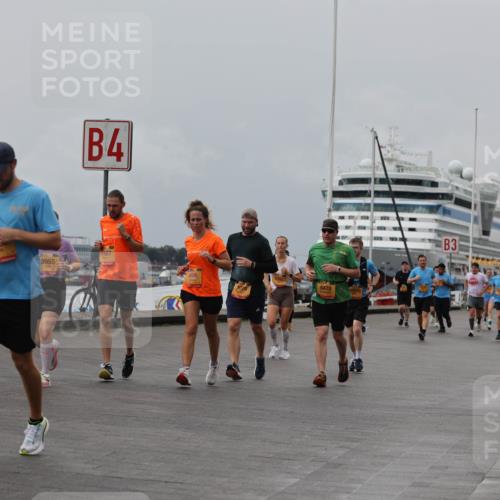 13.09.2026 - Kiel Lauf Andreas Tolksdorf http://msf.ph/oto/10470974 13.09.2026 12:11:42 Kiellinie 9432, 137, 78, 4, 3955, 1457, 6478, 3 meine-sportfotos.de