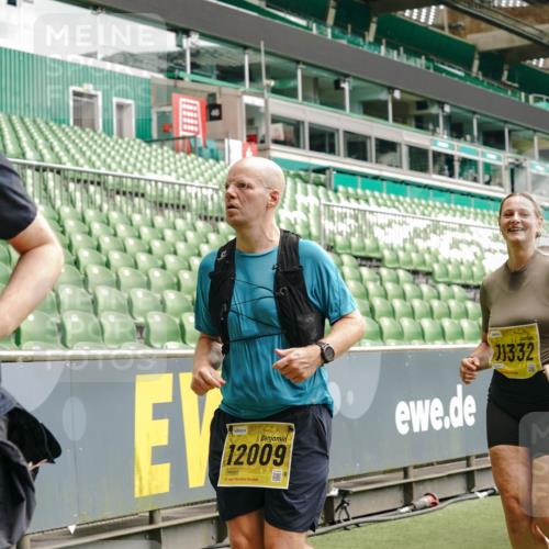 13.09.2026 - 21. swb-Marathon Bremen Michael Burmester http://msf.ph/oto/10470985 13.09.2026 10:36:43 Laufen im Stadion 10092, 10150, 10152, 10153, 10154, 10160, 10173, 10175, 10181, 10182, 10186, 10187, 10195, 10198, 10237, 10245, 10251, 10257, 10263, 10272, 10275, 10278, 10291, 10296, 10306, 10309, 10315, 10327, 10331, 10332, 10338, 10357, 10377, 10382, 10390, 10403, 10409, 10411, 10420, 10429, 10439, 10444, 10473, 10477, 10481, 10492, 10497, 10500, 10516, 10531, 10560, 10569, 10598, 10607, 10613, 10617, 10633, 10636, 10647, 10648, 10659, 10663, 10671, 10672, 10674 meine-sportfotos.de