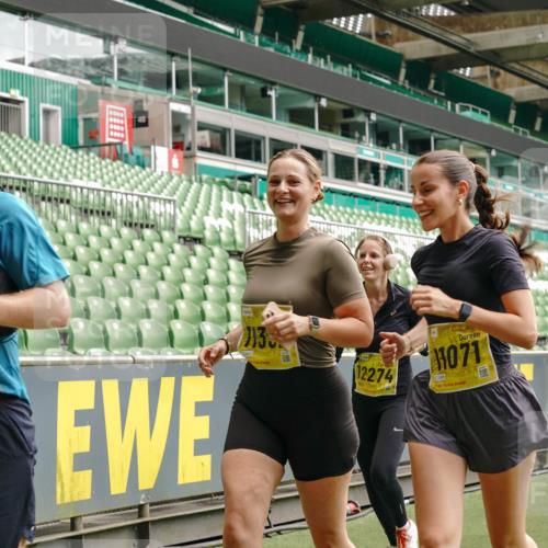 13.09.2026 - 21. swb-Marathon Bremen Michael Burmester http://msf.ph/oto/10470993 13.09.2026 10:36:44 Laufen im Stadion 10092, 10150, 10152, 10153, 10154, 10160, 10173, 10175, 10181, 10182, 10186, 10187, 10195, 10198, 10237, 10245, 10251, 10257, 10263, 10272, 10275, 10278, 10291, 10296, 10306, 10309, 10315, 10327, 10331, 10332, 10338, 10357, 10377, 10382, 10390, 10403, 10409, 10411, 10420, 10429, 10439, 10444, 10473, 10477, 10481, 10492, 10497, 10500, 10516, 10531, 10560, 10569, 10598, 10607, 10613, 10617, 10633, 10636, 10647, 10648, 10659, 10663, 10671, 10672, 10674 meine-sportfotos.de