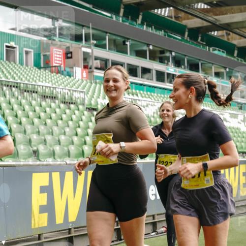 13.09.2026 - 21. swb-Marathon Bremen Michael Burmester http://msf.ph/oto/10471002 13.09.2026 10:36:44 Laufen im Stadion 10092, 10150, 10152, 10153, 10154, 10160, 10173, 10175, 10181, 10182, 10186, 10187, 10195, 10198, 10237, 10245, 10251, 10257, 10263, 10272, 10275, 10278, 10291, 10296, 10306, 10309, 10315, 10327, 10331, 10332, 10338, 10357, 10377, 10382, 10390, 10403, 10409, 10411, 10420, 10429, 10439, 10444, 10473, 10477, 10481, 10492, 10497, 10500, 10516, 10531, 10560, 10569, 10598, 10607, 10613, 10617, 10633, 10636, 10647, 10648, 10659, 10663, 10671, 10672, 10674 meine-sportfotos.de