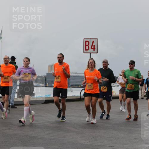 13.09.2026 - Kiel Lauf Andreas Tolksdorf http://msf.ph/oto/10471005 13.09.2026 12:11:44 Kiellinie 3955, 1457, 9452, 4, 4996, 3079, 6478, 12030 meine-sportfotos.de