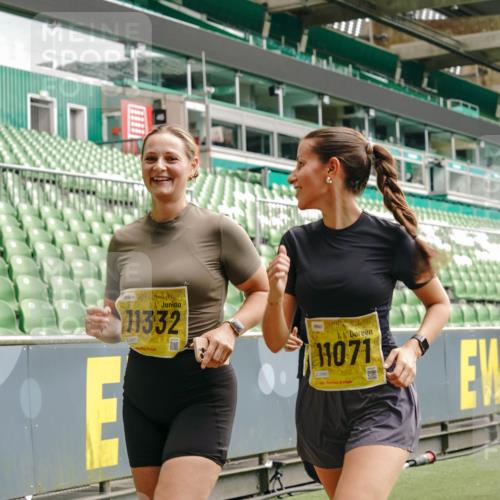 13.09.2026 - 21. swb-Marathon Bremen Michael Burmester http://msf.ph/oto/10471019 13.09.2026 10:36:44 Laufen im Stadion 10092, 10150, 10152, 10153, 10154, 10160, 10173, 10175, 10181, 10182, 10186, 10187, 10195, 10198, 10237, 10245, 10251, 10257, 10263, 10272, 10275, 10278, 10291, 10296, 10306, 10309, 10315, 10327, 10331, 10332, 10338, 10357, 10377, 10382, 10390, 10403, 10409, 10411, 10420, 10429, 10439, 10444, 10473, 10477, 10481, 10492, 10497, 10500, 10516, 10531, 10560, 10569, 10598, 10607, 10613, 10617, 10633, 10636, 10647, 10648, 10659, 10663, 10671, 10672, 10674 meine-sportfotos.de