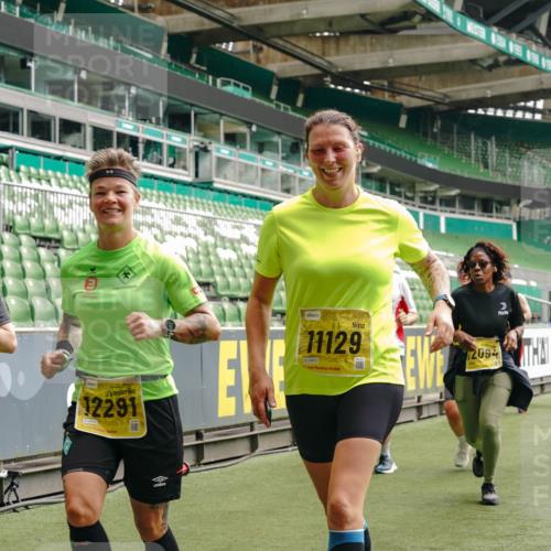13.09.2026 - 21. swb-Marathon Bremen Michael Burmester http://msf.ph/oto/10471114 13.09.2026 10:36:47 Laufen im Stadion 10092, 10150, 10152, 10153, 10154, 10160, 10173, 10175, 10181, 10182, 10186, 10187, 10195, 10198, 10237, 10245, 10251, 10257, 10263, 10272, 10275, 10278, 10291, 10296, 10306, 10309, 10315, 10327, 10331, 10332, 10338, 10357, 10382, 10390, 10403, 10409, 10411, 10420, 10429, 10439, 10444, 10473, 10477, 10481, 10492, 10497, 10500, 10516, 10531, 10560, 10569, 10598, 10607, 10613, 10617, 10633, 10636, 10647, 10648, 10659, 10663, 10671, 10672, 10674 meine-sportfotos.de