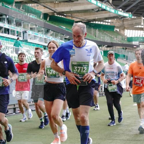 13.09.2026 - 21. swb-Marathon Bremen Michael Burmester http://msf.ph/oto/10471160 13.09.2026 13:14:34 Laufen im Stadion 266, 270, 278, 300, 414, 460, 576, 600, 631, 768, 950, 956, 1005, 1008, 1047, 1143, 1392, 1408, 1426, 1573, 1596, 1818, 1819, 1991, 2024, 2035, 2079, 2233, 2235, 2314, 2359, 2387, 2412, 2439, 2457, 2466, 2484, 2494, 2521, 2540, 2564, 2612, 2665, 2690, 2691, 2693, 2737, 2760, 2773, 2816, 2829, 2838, 2861, 2865, 2887, 2921, 2958, 2972, 2978, 3016, 3111, 3209, 3277, 3304, 3313, 3355, 3378, 3405, 3428, 3653, 3661, 3670, 3680, 3829, 4034, 4080, 4306, 703 meine-sportfotos.de