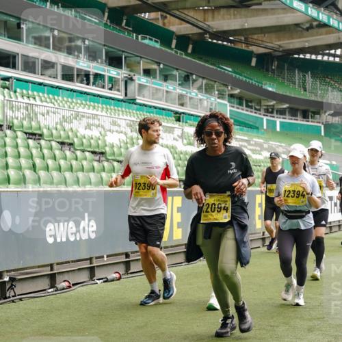 13.09.2026 - 21. swb-Marathon Bremen Michael Burmester http://msf.ph/oto/10471191 13.09.2026 10:36:48 Laufen im Stadion 10092, 10150, 10152, 10153, 10154, 10160, 10173, 10175, 10181, 10182, 10186, 10187, 10195, 10198, 10237, 10251, 10257, 10263, 10272, 10275, 10278, 10291, 10296, 10306, 10309, 10315, 10327, 10331, 10332, 10338, 10357, 10382, 10390, 10403, 10409, 10411, 10420, 10429, 10439, 10444, 10473, 10477, 10481, 10492, 10497, 10500, 10516, 10531, 10560, 10569, 10598, 10607, 10613, 10617, 10633, 10636, 10647, 10648, 10659, 10663, 10671, 10672, 10674 meine-sportfotos.de
