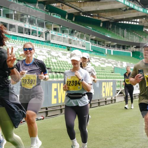 13.09.2026 - 21. swb-Marathon Bremen Michael Burmester http://msf.ph/oto/10471256 13.09.2026 10:36:50 Laufen im Stadion 10092, 10150, 10152, 10153, 10154, 10160, 10173, 10181, 10182, 10186, 10187, 10195, 10198, 10237, 10251, 10257, 10263, 10272, 10273, 10274, 10275, 10278, 10291, 10296, 10306, 10309, 10315, 10327, 10331, 10332, 10338, 10357, 10382, 10390, 10403, 10409, 10411, 10420, 10429, 10439, 10444, 10473, 10477, 10481, 10497, 10500, 10516, 10531, 10560, 10569, 10598, 10607, 10613, 10617, 10633, 10636, 10647, 10648, 10659, 10663, 10671, 10672, 10674 meine-sportfotos.de