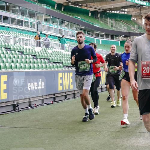 13.09.2026 - 21. swb-Marathon Bremen Michael Burmester http://msf.ph/oto/10471384 13.09.2026 13:14:40 Laufen im Stadion 263, 266, 270, 300, 414, 460, 600, 631, 768, 950, 956, 1005, 1008, 1047, 1392, 1408, 1426, 1573, 1596, 1818, 1819, 2024, 2035, 2079, 2233, 2235, 2314, 2359, 2385, 2387, 2412, 2457, 2466, 2484, 2494, 2521, 2540, 2564, 2612, 2667, 2690, 2691, 2693, 2737, 2760, 2783, 2816, 2829, 2838, 2859, 2861, 2865, 2887, 2921, 2958, 2972, 2978, 3016, 3111, 3157, 3209, 3277, 3304, 3355, 3378, 3405, 3428, 3653, 3661, 3670, 3680, 3829, 4034, 4080, 4306, 703 meine-sportfotos.de