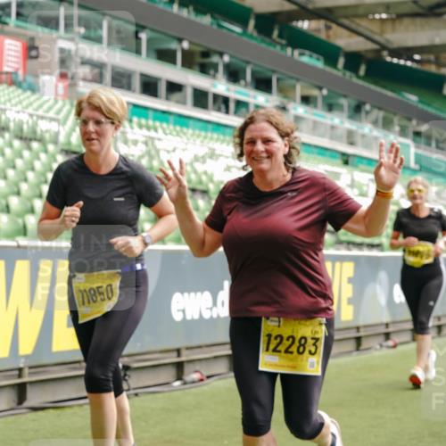 13.09.2026 - 21. swb-Marathon Bremen Michael Burmester http://msf.ph/oto/10471603 13.09.2026 10:37:02 Laufen im Stadion 10090, 10091, 10092, 10150, 10152, 10153, 10154, 10160, 10182, 10186, 10187, 10195, 10198, 10237, 10251, 10257, 10263, 10272, 10273, 10274, 10275, 10278, 10283, 10291, 10296, 10306, 10315, 10323, 10327, 10331, 10332, 10338, 10357, 10382, 10390, 10403, 10409, 10411, 10420, 10429, 10439, 10444, 10473, 10477, 10481, 10488, 10497, 10500, 10516, 10531, 10560, 10569, 10598, 10607, 10613, 10617, 10633, 10647, 10648, 10659, 10663, 10671, 10672, 10674 meine-sportfotos.de