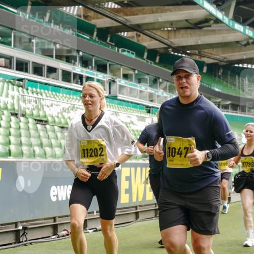 13.09.2026 - 21. swb-Marathon Bremen Michael Burmester http://msf.ph/oto/10471820 13.09.2026 10:37:07 Laufen im Stadion 10090, 10091, 10092, 10150, 10152, 10153, 10154, 10160, 10182, 10186, 10187, 10195, 10198, 10237, 10251, 10257, 10263, 10272, 10273, 10274, 10275, 10278, 10283, 10291, 10296, 10306, 10315, 10323, 10327, 10331, 10332, 10338, 10357, 10375, 10382, 10390, 10403, 10409, 10411, 10420, 10429, 10439, 10444, 10473, 10477, 10481, 10488, 10497, 10500, 10516, 10531, 10560, 10569, 10598, 10607, 10613, 10617, 10633, 10647, 10648, 10659, 10663, 10671, 10672, 10674 meine-sportfotos.de