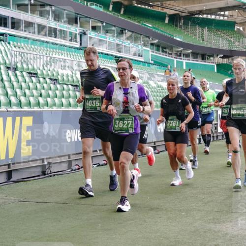 13.09.2026 - 21. swb-Marathon Bremen Michael Burmester http://msf.ph/oto/10471840 13.09.2026 13:14:53 Laufen im Stadion 263, 266, 300, 414, 460, 600, 631, 768, 956, 1008, 1047, 1392, 1408, 1573, 1596, 1818, 1819, 2024, 2035, 2079, 2233, 2235, 2314, 2359, 2385, 2386, 2387, 2412, 2457, 2466, 2484, 2494, 2521, 2540, 2564, 2667, 2690, 2691, 2693, 2737, 2760, 2783, 2829, 2838, 2859, 2861, 2865, 2874, 2887, 2958, 2972, 2978, 3075, 3111, 3157, 3165, 3185, 3209, 3265, 3304, 3355, 3378, 3405, 3428, 3653, 3661, 3670, 3680, 3829, 4034, 4080, 4306, 703 meine-sportfotos.de