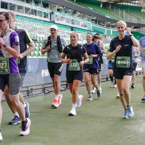 13.09.2026 - 21. swb-Marathon Bremen Michael Burmester http://msf.ph/oto/10471892 13.09.2026 13:14:54 Laufen im Stadion 263, 266, 300, 414, 460, 600, 631, 768, 956, 1008, 1047, 1392, 1408, 1573, 1596, 1818, 1819, 1874, 2024, 2035, 2079, 2233, 2235, 2314, 2359, 2385, 2386, 2387, 2412, 2457, 2466, 2484, 2494, 2521, 2540, 2564, 2667, 2690, 2691, 2693, 2737, 2760, 2783, 2829, 2838, 2859, 2861, 2865, 2874, 2887, 2958, 2972, 2978, 3075, 3111, 3157, 3165, 3185, 3209, 3265, 3304, 3355, 3378, 3382, 3405, 3428, 3653, 3661, 3670, 3680, 3829, 4034, 4080, 4306, 703 meine-sportfotos.de