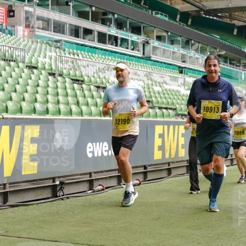 13.09.2026 - 21. swb-Marathon Bremen Michael Burmester http://msf.ph/oto/10471900 13.09.2026 10:37:10 Laufen im Stadion 10090, 10091, 10092, 10150, 10152, 10153, 10154, 10160, 10186, 10187, 10198, 10237, 10251, 10257, 10263, 10272, 10273, 10274, 10275, 10278, 10283, 10291, 10296, 10306, 10315, 10323, 10327, 10331, 10332, 10338, 10357, 10375, 10376, 10382, 10390, 10403, 10409, 10411, 10420, 10429, 10432, 10439, 10444, 10473, 10481, 10488, 10497, 10500, 10516, 10531, 10560, 10569, 10598, 10607, 10613, 10633, 10647, 10648, 10654, 10659, 10663, 10671, 10672, 10674 meine-sportfotos.de