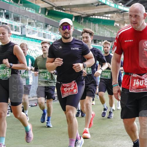 13.09.2026 - 21. swb-Marathon Bremen Michael Burmester http://msf.ph/oto/10472126 13.09.2026 13:14:59 Laufen im Stadion 143, 263, 266, 300, 414, 460, 631, 768, 956, 1008, 1047, 1392, 1408, 1573, 1596, 1818, 1819, 1874, 2024, 2035, 2079, 2233, 2235, 2314, 2359, 2385, 2386, 2387, 2412, 2457, 2466, 2484, 2494, 2521, 2540, 2564, 2667, 2690, 2691, 2693, 2737, 2760, 2783, 2829, 2838, 2859, 2861, 2865, 2874, 2887, 2958, 2978, 3075, 3111, 3157, 3165, 3185, 3209, 3265, 3304, 3355, 3378, 3382, 3405, 3428, 3653, 3661, 3670, 3680, 3829, 4034, 4080, 4306, 703 meine-sportfotos.de