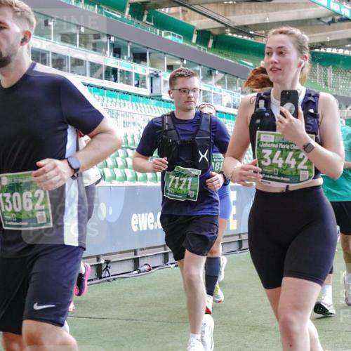 13.09.2026 - 21. swb-Marathon Bremen Michael Burmester http://msf.ph/oto/10472200 13.09.2026 13:15:01 Laufen im Stadion 143, 263, 266, 300, 414, 460, 631, 768, 956, 1008, 1047, 1392, 1408, 1573, 1818, 1819, 1874, 2024, 2035, 2079, 2233, 2235, 2314, 2359, 2385, 2386, 2387, 2412, 2457, 2466, 2484, 2494, 2521, 2540, 2564, 2667, 2690, 2691, 2693, 2737, 2760, 2783, 2829, 2838, 2859, 2861, 2865, 2874, 2887, 2958, 2978, 3075, 3111, 3157, 3165, 3185, 3209, 3265, 3304, 3355, 3378, 3382, 3405, 3428, 3653, 3661, 3670, 3680, 3829, 4034, 4080, 4306, 703 meine-sportfotos.de