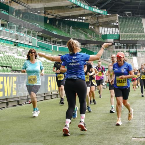 13.09.2026 - 21. swb-Marathon Bremen Michael Burmester http://msf.ph/oto/10472257 13.09.2026 10:37:21 Laufen im Stadion 10090, 10091, 10092, 10150, 10153, 10154, 10160, 10186, 10187, 10190, 10198, 10237, 10251, 10257, 10263, 10272, 10273, 10274, 10275, 10278, 10283, 10291, 10296, 10305, 10306, 10315, 10323, 10327, 10331, 10332, 10338, 10370, 10375, 10376, 10382, 10390, 10403, 10411, 10420, 10429, 10432, 10439, 10444, 10465, 10481, 10488, 10497, 10500, 10516, 10531, 10560, 10569, 10598, 10607, 10613, 10633, 10647, 10648, 10654, 10659, 10663, 10671, 10672, 10674, 10823 meine-sportfotos.de