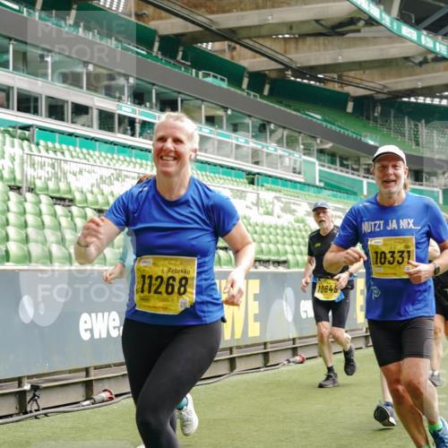 13.09.2026 - 21. swb-Marathon Bremen Michael Burmester http://msf.ph/oto/10472297 13.09.2026 10:37:22 Laufen im Stadion 10090, 10091, 10092, 10150, 10153, 10154, 10160, 10186, 10187, 10190, 10198, 10237, 10251, 10257, 10263, 10272, 10273, 10274, 10275, 10278, 10283, 10291, 10296, 10305, 10306, 10315, 10323, 10327, 10331, 10332, 10338, 10370, 10375, 10376, 10382, 10390, 10403, 10411, 10420, 10429, 10432, 10439, 10444, 10465, 10481, 10488, 10497, 10500, 10516, 10531, 10560, 10569, 10598, 10607, 10613, 10633, 10647, 10648, 10654, 10659, 10663, 10671, 10672, 10674, 10823 meine-sportfotos.de