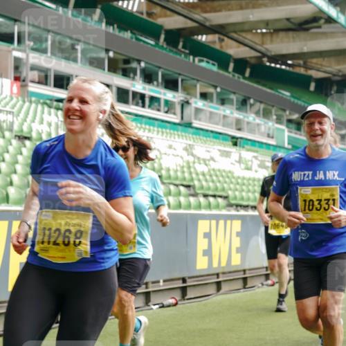 13.09.2026 - 21. swb-Marathon Bremen Michael Burmester http://msf.ph/oto/10472313 13.09.2026 10:37:23 Laufen im Stadion 10090, 10091, 10092, 10150, 10153, 10154, 10160, 10186, 10187, 10190, 10198, 10237, 10251, 10257, 10263, 10272, 10273, 10274, 10275, 10278, 10283, 10291, 10296, 10305, 10315, 10323, 10327, 10331, 10332, 10338, 10370, 10375, 10376, 10382, 10390, 10403, 10411, 10420, 10429, 10432, 10439, 10444, 10465, 10481, 10488, 10497, 10500, 10516, 10531, 10560, 10569, 10598, 10607, 10613, 10633, 10647, 10648, 10654, 10659, 10663, 10674, 10823 meine-sportfotos.de