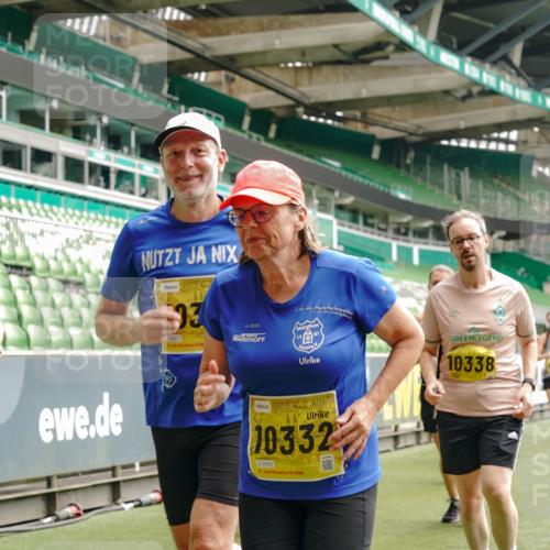 13.09.2026 - 21. swb-Marathon Bremen Michael Burmester http://msf.ph/oto/10472323 13.09.2026 10:37:23 Laufen im Stadion 10090, 10091, 10092, 10150, 10153, 10154, 10160, 10186, 10187, 10190, 10198, 10237, 10251, 10257, 10263, 10272, 10273, 10274, 10275, 10278, 10283, 10291, 10296, 10305, 10315, 10323, 10327, 10331, 10332, 10338, 10370, 10375, 10376, 10382, 10390, 10403, 10411, 10420, 10429, 10432, 10439, 10444, 10465, 10481, 10488, 10497, 10500, 10516, 10531, 10560, 10569, 10598, 10607, 10613, 10633, 10647, 10648, 10654, 10659, 10663, 10674, 10823 meine-sportfotos.de