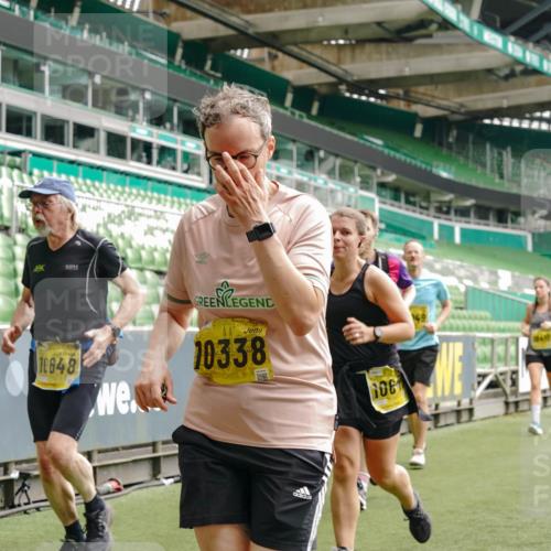 13.09.2026 - 21. swb-Marathon Bremen Michael Burmester http://msf.ph/oto/10472376 13.09.2026 10:37:25 Laufen im Stadion 10090, 10091, 10092, 10150, 10153, 10154, 10160, 10186, 10187, 10190, 10198, 10205, 10237, 10251, 10257, 10263, 10272, 10273, 10274, 10275, 10278, 10283, 10291, 10296, 10305, 10315, 10323, 10327, 10331, 10332, 10338, 10370, 10375, 10376, 10382, 10390, 10403, 10411, 10420, 10429, 10432, 10439, 10444, 10465, 10481, 10488, 10497, 10500, 10516, 10531, 10560, 10569, 10598, 10607, 10613, 10633, 10647, 10648, 10654, 10659, 10663, 10674, 10823 meine-sportfotos.de