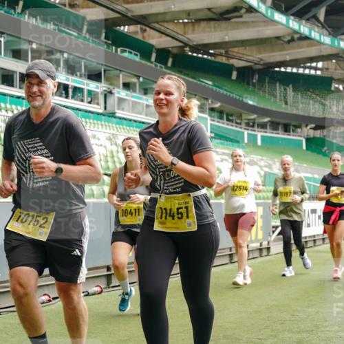 13.09.2026 - 21. swb-Marathon Bremen Michael Burmester http://msf.ph/oto/10472530 13.09.2026 10:37:28 Laufen im Stadion 10090, 10091, 10092, 10150, 10153, 10154, 10160, 10186, 10187, 10190, 10198, 10205, 10237, 10251, 10257, 10263, 10272, 10273, 10274, 10275, 10278, 10283, 10291, 10296, 10305, 10315, 10323, 10327, 10331, 10332, 10338, 10370, 10375, 10376, 10382, 10390, 10403, 10411, 10420, 10429, 10432, 10439, 10444, 10465, 10481, 10488, 10497, 10500, 10516, 10531, 10560, 10569, 10598, 10607, 10613, 10633, 10647, 10648, 10654, 10659, 10663, 10674, 10823 meine-sportfotos.de