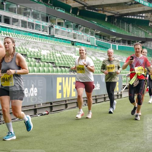 13.09.2026 - 21. swb-Marathon Bremen Michael Burmester http://msf.ph/oto/10472562 13.09.2026 10:37:30 Laufen im Stadion 10090, 10091, 10092, 10150, 10153, 10154, 10160, 10186, 10187, 10190, 10198, 10205, 10237, 10251, 10257, 10272, 10273, 10274, 10275, 10278, 10283, 10291, 10296, 10305, 10315, 10323, 10327, 10331, 10332, 10338, 10370, 10375, 10376, 10382, 10390, 10403, 10411, 10420, 10429, 10432, 10439, 10444, 10465, 10488, 10497, 10500, 10516, 10531, 10560, 10569, 10598, 10607, 10613, 10633, 10647, 10648, 10654, 10659, 10663, 10674, 10802, 10823 meine-sportfotos.de